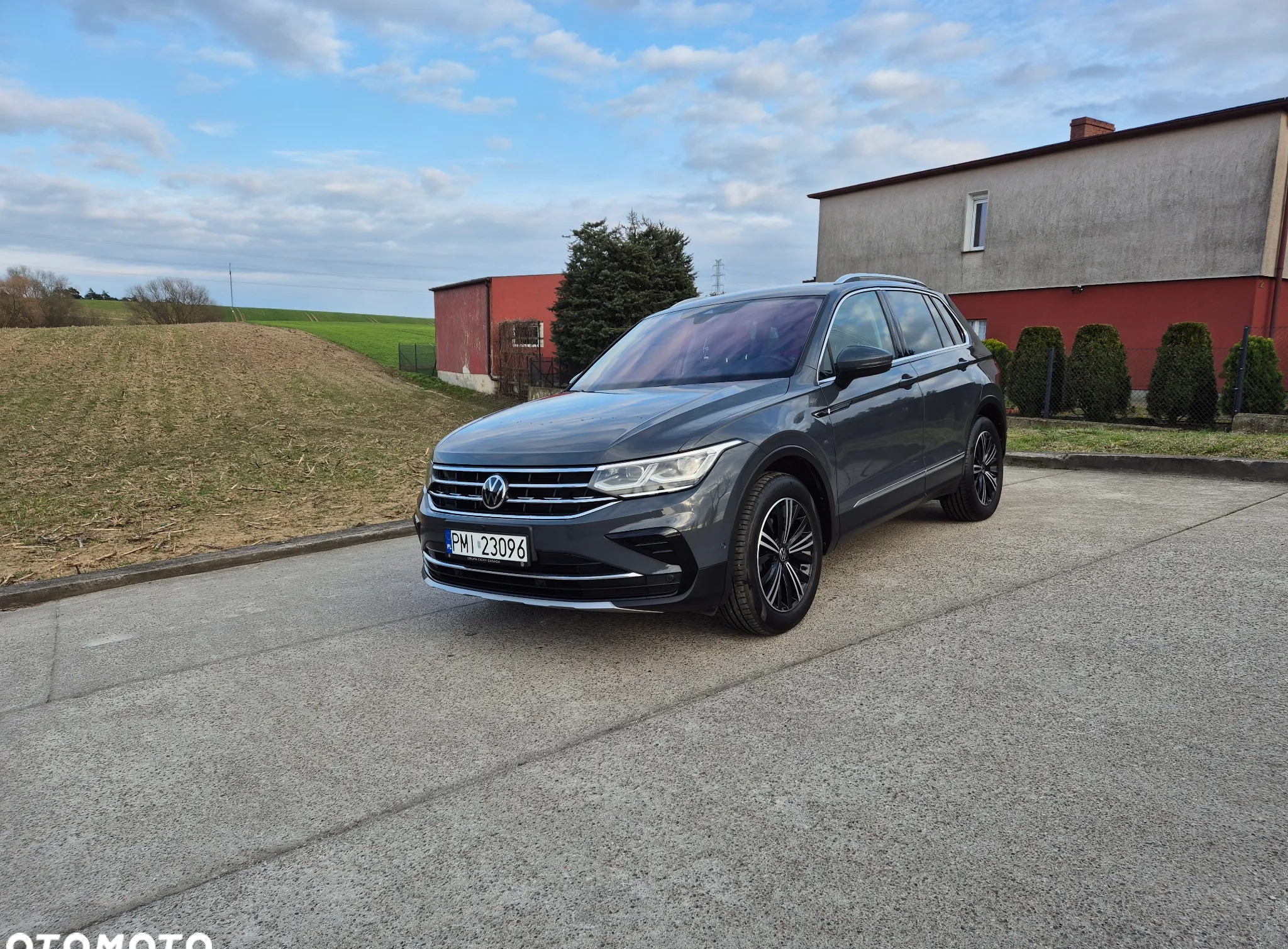 Volkswagen Tiguan cena 135000 przebieg: 29452, rok produkcji 2021 z Międzychód małe 137